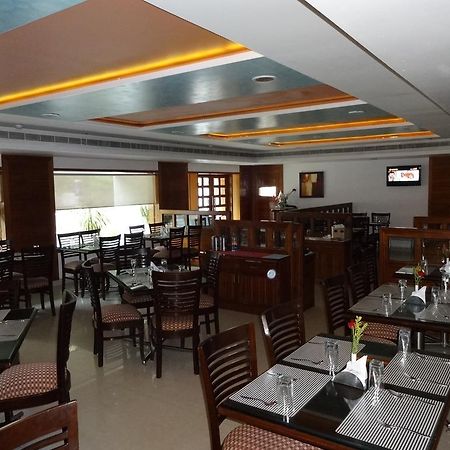 La Hospin Hotel Rājahmundry Habitación foto
