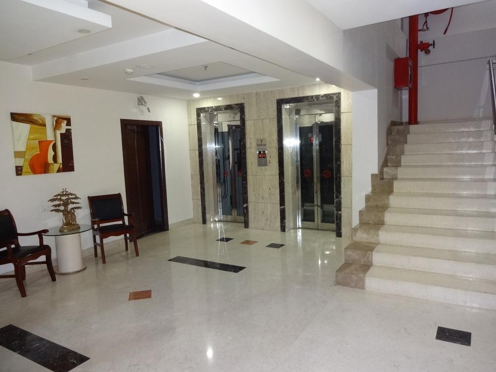 La Hospin Hotel Rājahmundry Habitación foto